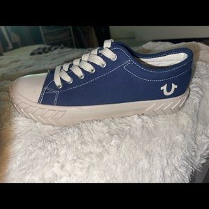 True religion sneaker